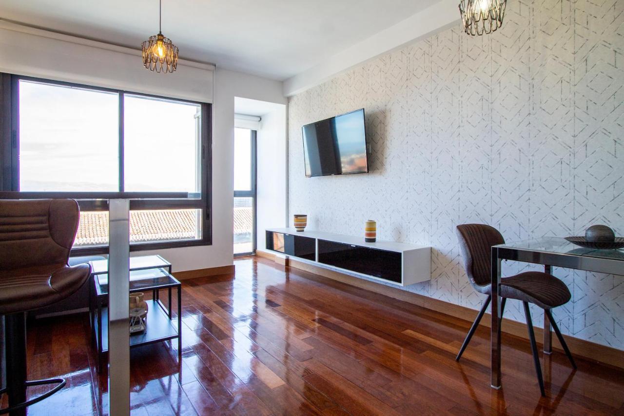 Apartamentos Castilla Luz Business Madrid Dış mekan fotoğraf