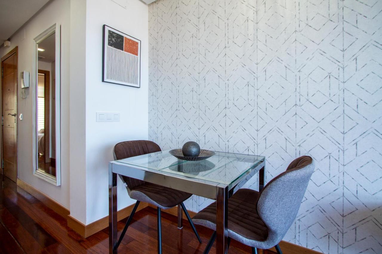 Apartamentos Castilla Luz Business Madrid Dış mekan fotoğraf